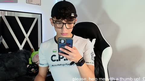 Snapshot of nico_cruz chatting on 12.01.24 nico online show from 12.01.24