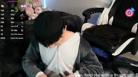 Snapshot of nico_cruz chatting on 12.03.24 nico online show from 12.03.24