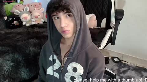 Snapshot of nico_cruz chatting on 12.05.24 nico online show from 12.05.24