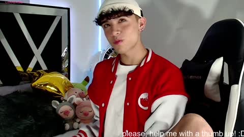 Snapshot of nico_cruz chatting on 12.13.24 nico online show from 12.13.24