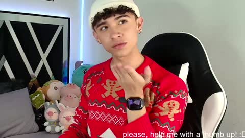 Snapshot of nico_cruz chatting on 12.24.24 nico online show from 12.24.24