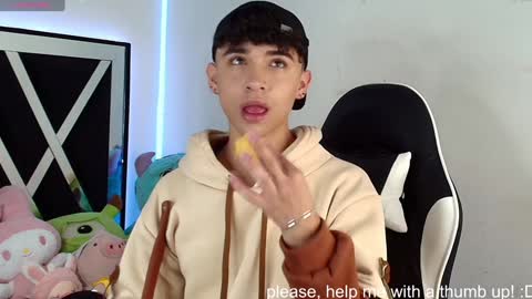 Snapshot of nico_cruz chatting on 12.27.24 nico online show from 12.27.24