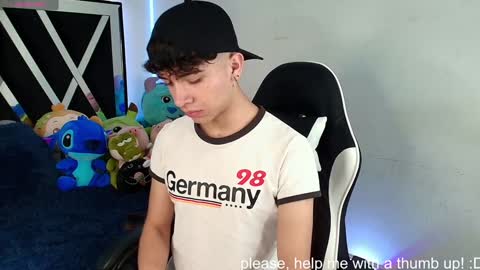 Snapshot of nico_cruz chatting on 01.14.25 nico online show from 01.14.25