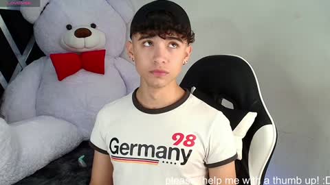 Snapshot of nico_cruz chatting on 01.30.25 nico online show from 01.30.25