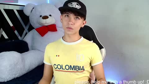 Snapshot of nico_cruz chatting on 02.06.25 nico online show from 02.06.25