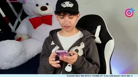 Snapshot of nico_cruz chatting on 02.09.25 nico online show from 02.09.25