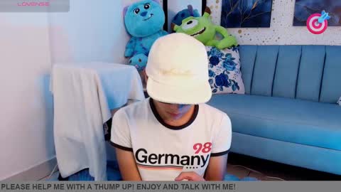 Snapshot of nico_cruz chatting on 03.05.25 nico online show from 03.05.25