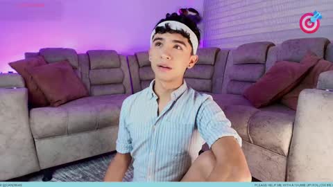 Snapshot of nico_cruz chatting on 09.12.25 nico online show from 09.12.25