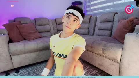 Snapshot of nico_cruz chatting on 09.17.25 nico online show from 09.17.25