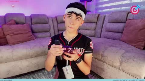 Snapshot of nico_cruz chatting on 10.03.25 nico online show from 10.03.25