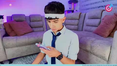 Snapshot of nico_cruz chatting on 10.17.25 nico online show from 10.17.25