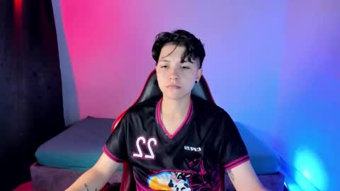 Snapshot of nicocoox chatting on 10.19.25 NICO online show from 10.19.25