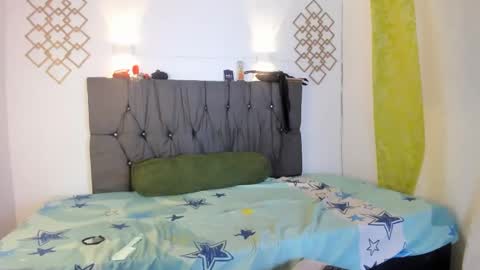 Nicol online show from 02.23.25