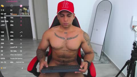 nicolas_montoya online show from 10.16.25