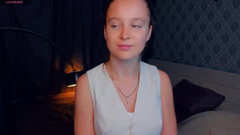 Snapshot of nicolavanderbie chatting on 09.13.25 Nicoletta online show from 09.13.25