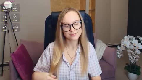 Nicoletta online show from 12.04.25