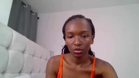 Snapshot of nicole161117 chatting on 11.25.25 nicole161117 online show from 11.25.25