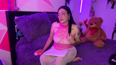 Nicole online show from 12.05.25