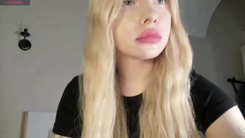 Mary online show from 03.11.25