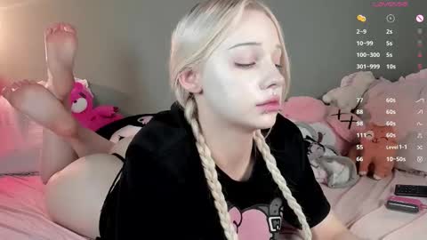 Mary online show from 10.29.25