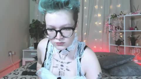 Snapshot of nicolefloret chatting on 01.14.25 Nicole online show from 01.14.25