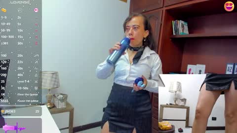 Snapshot of nicolettryan chatting on 01.18.25 Nicolett Ryan online show from 01.18.25