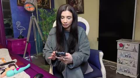 Snapshot of nicollepalmer chatting on 02.26.25 Nicolle online show from 02.26.25