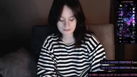 Snapshot of nightpurr chatting on 11.29.25 Darcy online show from 11.29.25