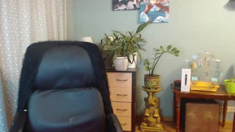 Snapshot of nika_black111 chatting on 03.04.25 Nika online show from 03.04.25