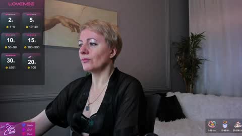 Snapshot of nika_smit chatting on 02.02.25 Nika online show from 02.02.25