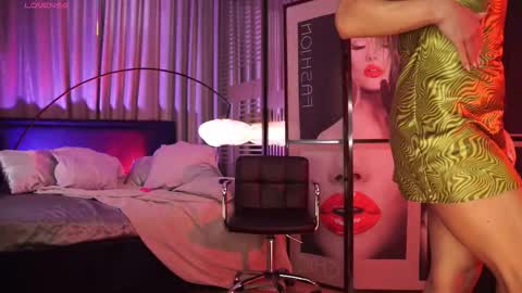 Snapshot of nikki_amour chatting on 10.17.25 Nikki online show from 10.17.25
