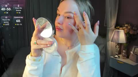 Nikki online show from 11.17.25