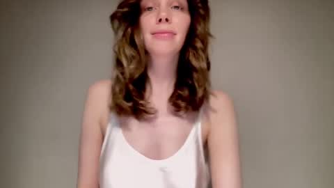 Snapshot of nikki_mi chatting on 12.15.24 Nikki online show from 12.15.24