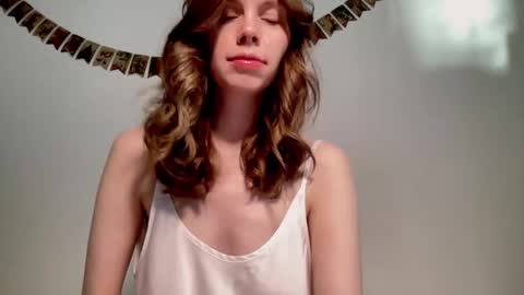 Snapshot of nikki_mi chatting on 01.18.25 Nikki online show from 01.18.25
