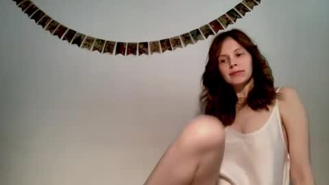 Snapshot of nikki_mi chatting on 02.08.25 Nikki online show from 02.08.25