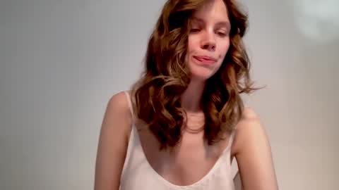 Snapshot of nikki_mi chatting on 02.19.25 Nikki online show from 02.19.25