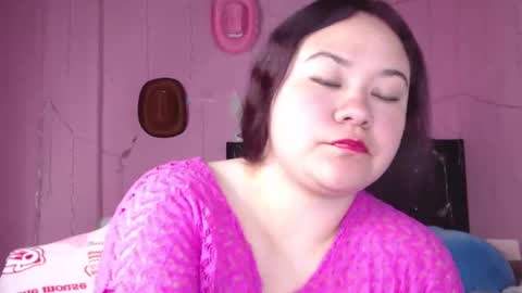 Snapshot of nikkirous_ chatting on 03.12.25 Nikkirous online show from 03.12.25