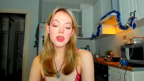 Snapshot of niky_jess chatting on 01.07.25 Veronica online show from 01.07.25