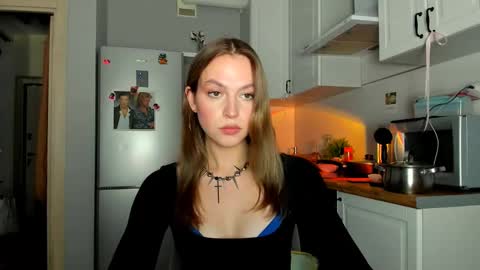 Snapshot of niky_jess chatting on 02.07.25 Veronica online show from 02.07.25