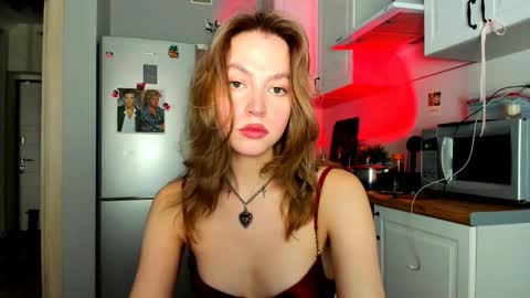 Snapshot of niky_jess chatting on 02.14.25 Veronica online show from 02.14.25