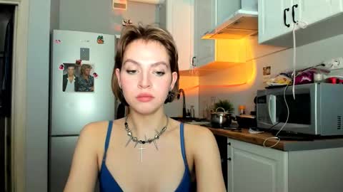Snapshot of niky_jess chatting on 03.02.25 Veronica online show from 03.02.25