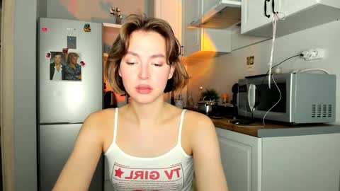 Snapshot of niky_jess chatting on 03.06.25 Veronica online show from 03.06.25