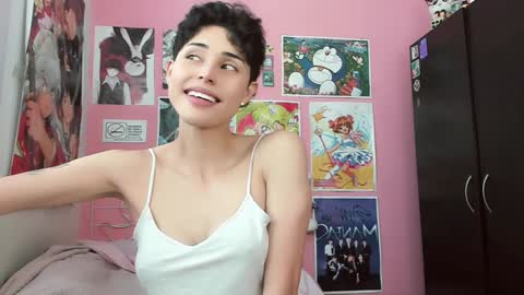 Nikylaine online show from 12.11.24