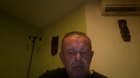 Snapshot of nikyo419 chatting on 10.15.25 nikyo419 online show from 10.15.25