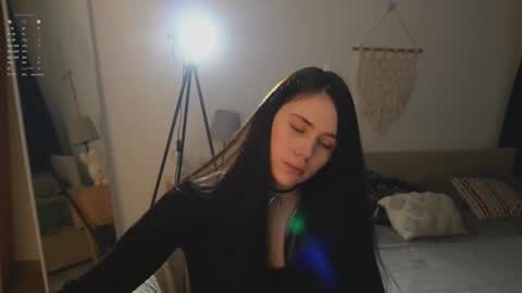 Jennet online show from 11.22.25