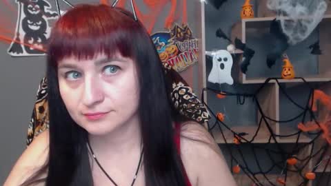 ninaflawlees online show from 10.30.25