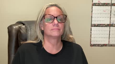 Snapshot of ninanite chatting on 09.14.25 ninanite online show from 09.14.25