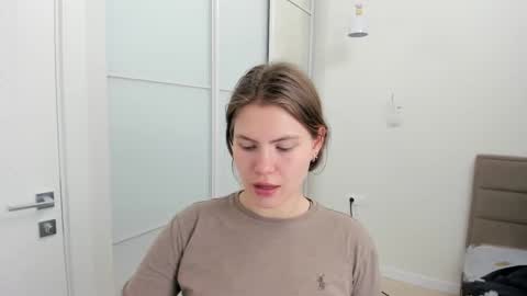 ninarihh online show from 02.28.25