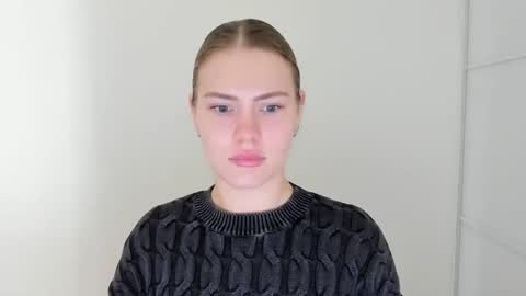 ninarihh online show from 11.12.25