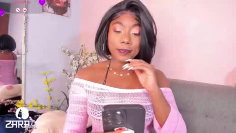 Snapshot of nini_martinii chatting on 10.18.25 NINI  online show from 10.18.25